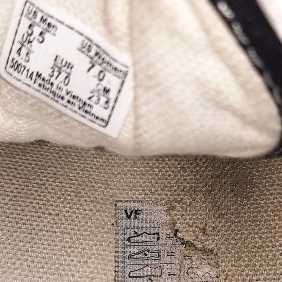 5.5 kids vans shoes - Picture 3 of 4